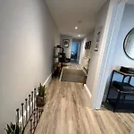 Two Bed Garden Apartment On The Plymouth Hoe