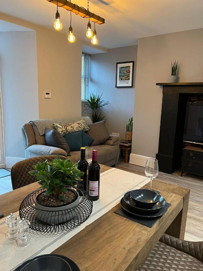 Apartment Two Bed Garden On The
