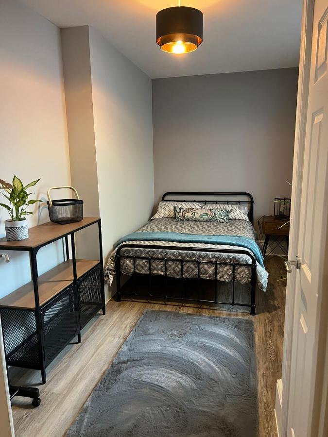Two Bed Garden On The