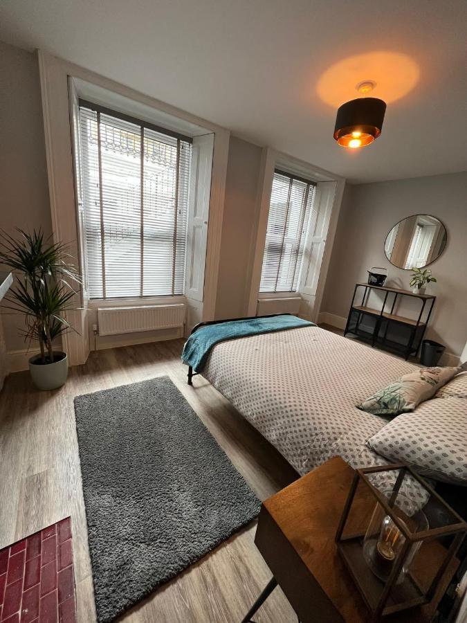 Two Bed Garden On The Apartment