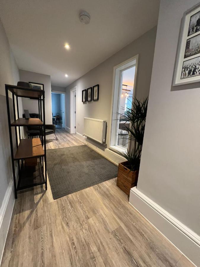 Apartment Two Bed Garden On The
